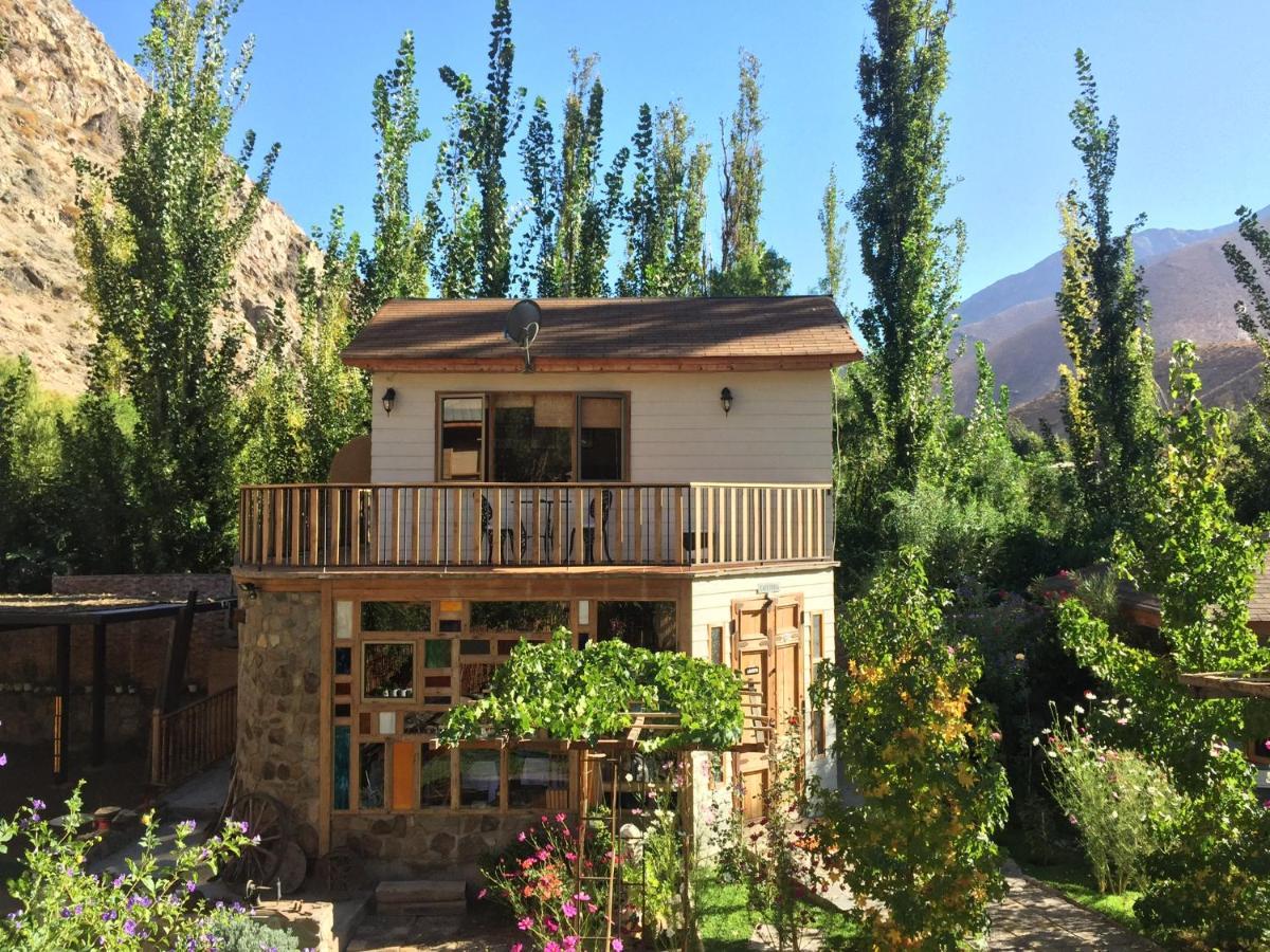 Hotel Faro Del Valle Pisco Elqui Exterior photo